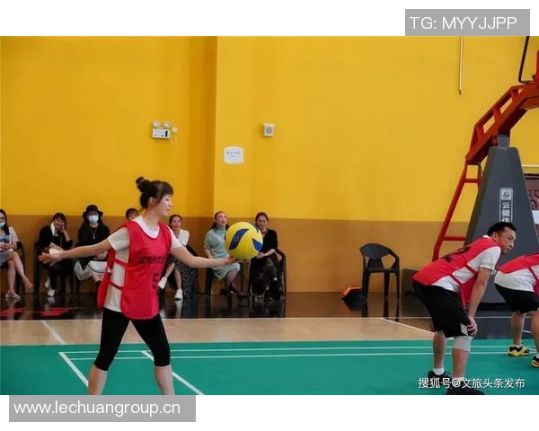 张娜独家解析足球技巧与心得分享助你提升球技与战术理解 张娜独家解析足球技巧与心得分享助你提升球技与战术理解